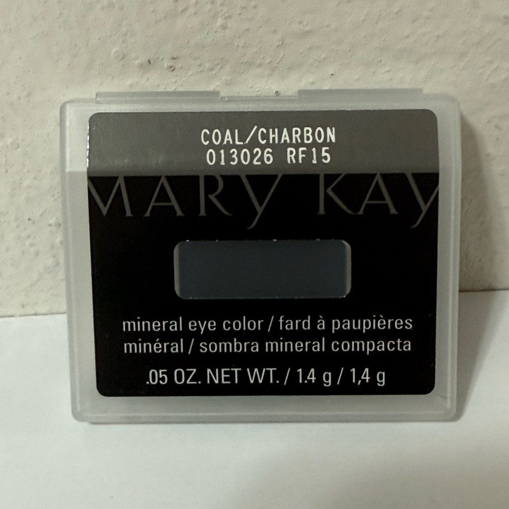 Mary Kay Mineral Eye Color in Charcoal